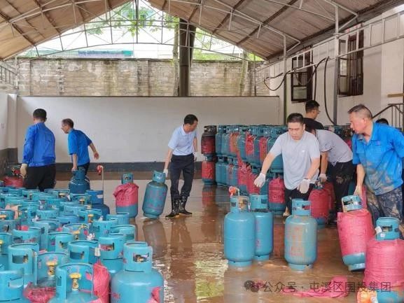 屯溪區(qū)國投集團：把初心和使命書寫在防汛救災(zāi)一線